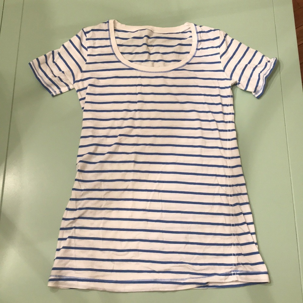 Lululemon T-Shirt